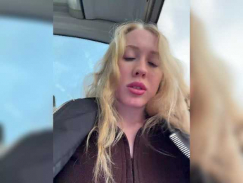 LiiBaby webcam model stream image