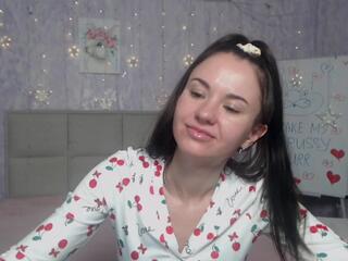Kara Bliss webcam model stream image