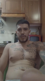 Cloeyadrian webcam model stream image