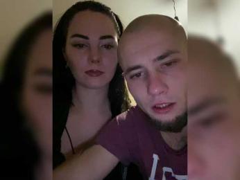 CrystalAndDavis webcam model stream image