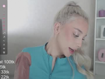 vickyfuckingdoll webcam model stream image
