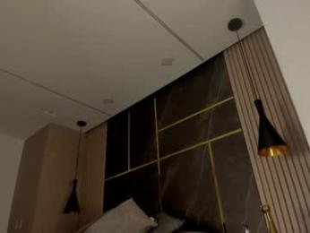 sophiierobertss_ webcam model stream image