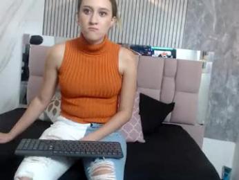 sharlotte__jones webcam model stream image