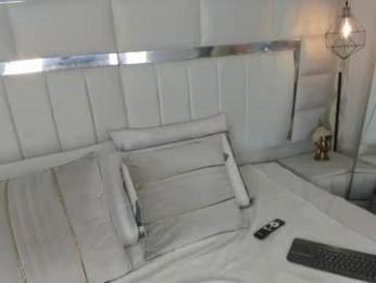 im_dalhia webcam model stream image