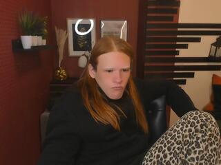 Chloe Valentinee webcam model stream image