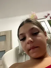 18teengirl3 webcam model stream image