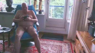 Exhib070 webcam model stream image
