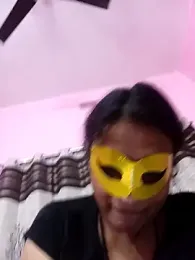 Gullapi webcam stripchat model stream image