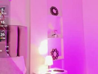 ravenn_moon_ webcam model stream image