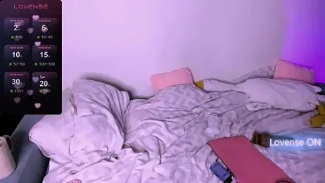 3_Cara_Delfie_4 webcam model stream image