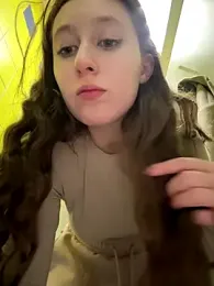FroggyAnna webcam model stream image