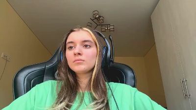 MeaganYorton webcam model stream image