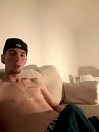 MikesWood21 webcam model stream image