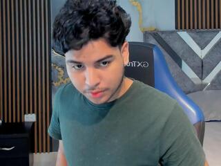 Lord Mackhenzy webcam model stream image