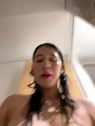 emi_star webcam model stream image