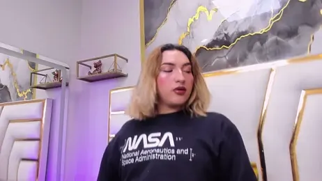 TomLondon_ webcam model stream image