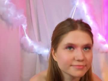 alisia_spinnet webcam model stream image