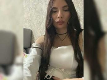 LineControl webcam bongacams model stream image