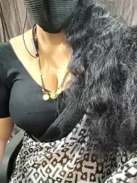 bhuvana_555 webcam stripchat model stream image