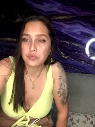 Zara_cum69 webcam model stream image