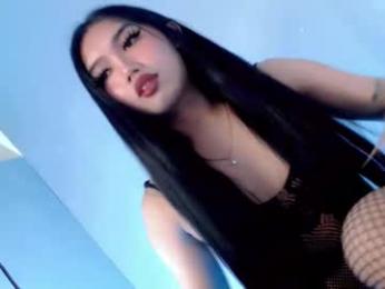 willing_and_wet webcam chaturbate model stream image