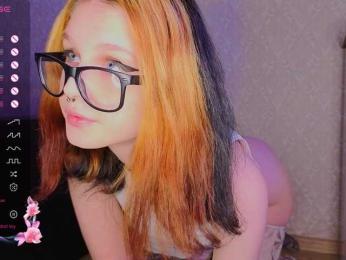 LittleFoxy webcam model stream image