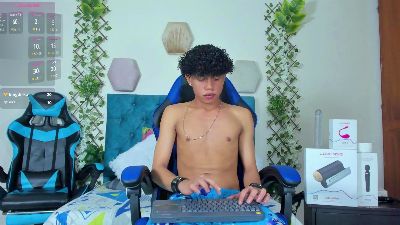 Taylor_Black_ webcam model stream image