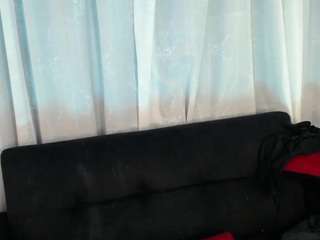 alahia-evans webcam model stream image