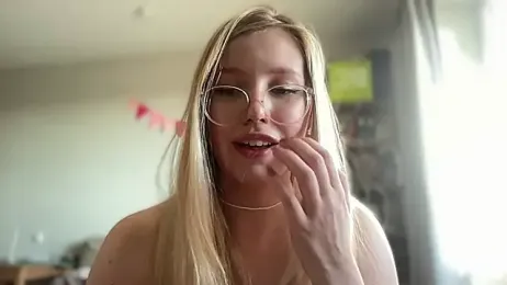 HoneyAudrey webcam stripchat model stream image