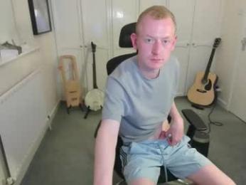 dare_to_be_olly webcam model stream image