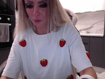 blondalina webcam model stream image