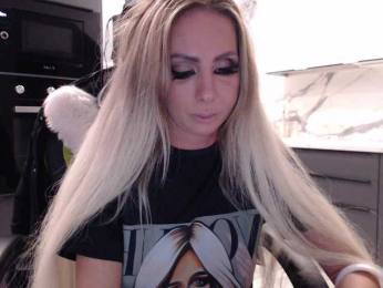 blondalina webcam model stream image