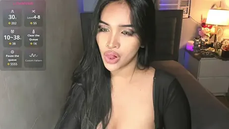PrettyYoungHugeCockTS webcam model stream image