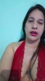 Julietaloovee webcam model stream image