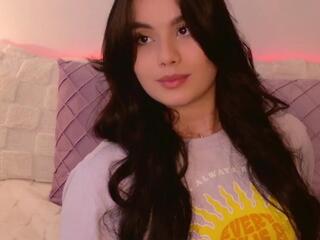 Adele Portman webcam model stream image