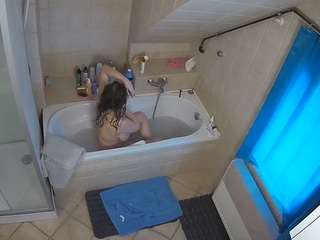 voyeurcam-julmodels-bath-2nd-1 webcam model stream image