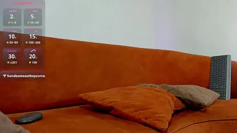 LoganTwink18 webcam model stream image