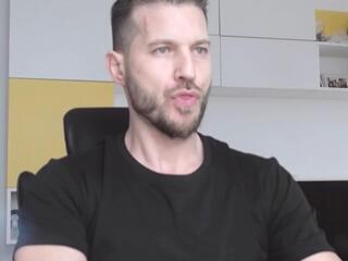 Hadess webcam model stream image