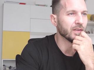 Hadess webcam model stream image