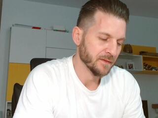 Hadess webcam model stream image