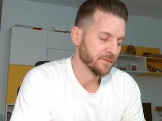 Hadess webcam model stream image