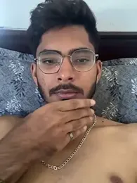 vikranthLong webcam model stream image