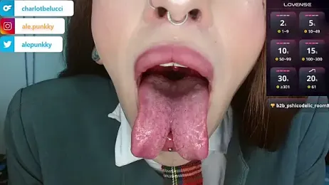 charlotbelucci_ webcam model stream image