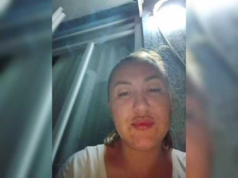 Milota webcam model stream image