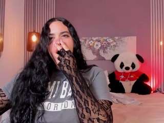 sarascoot webcam model stream image