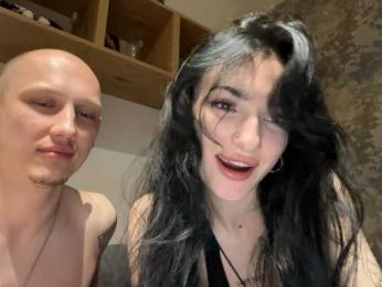 Dark-Luna webcam model stream image