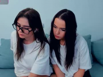 louriezita webcam model stream image