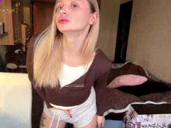 VictoriaMist webcam model stream image