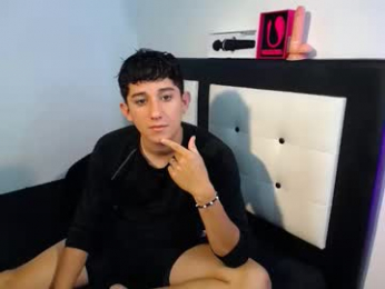 maximo_and_isa webcam model stream image