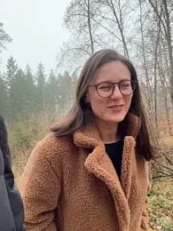 AvaFlowers6 webcam model stream image